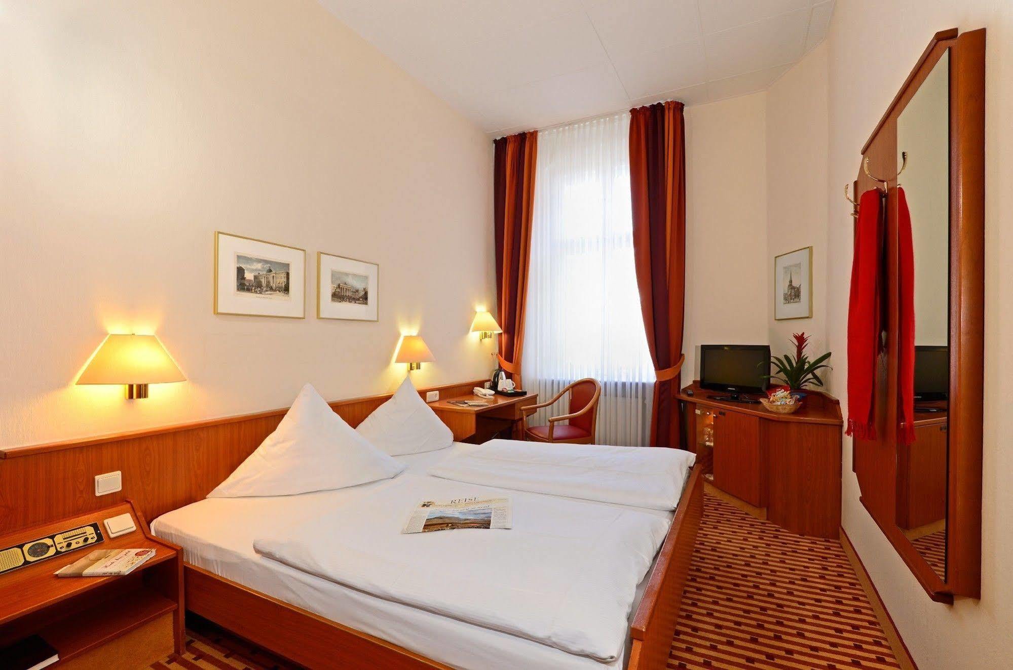 Hotel Schoeneberg Berlin Ngoại thất bức ảnh